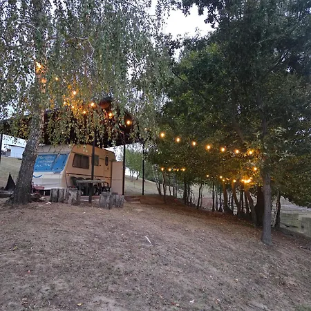 Domek letniskowy Karavan Pri Rybniku *